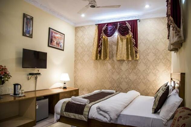 S P International Lucknow - Photo2