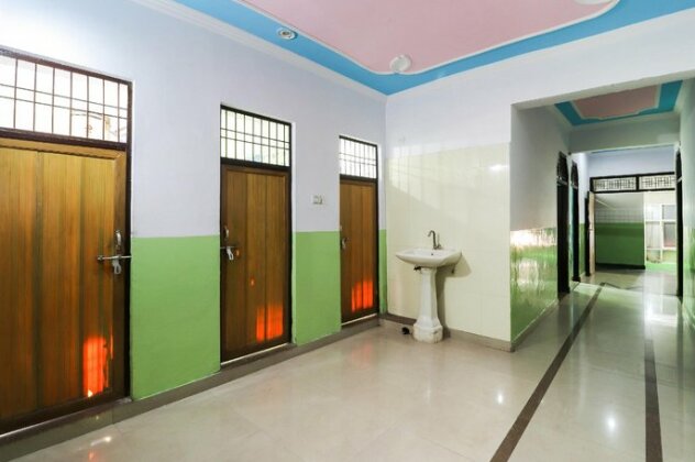 SPOT ON 46219 Satkar Guest House - Photo3