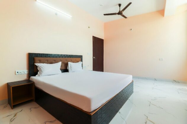 SPOT ON 47217 Shubh Lagan Guest House - Photo2