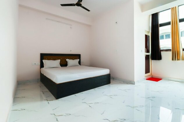SPOT ON 47217 Shubh Lagan Guest House - Photo5