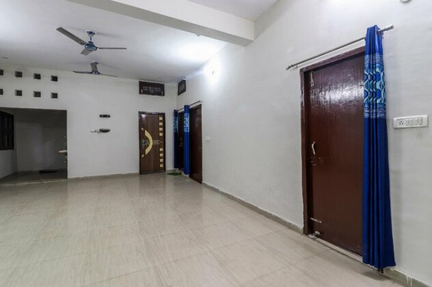 SPOT ON 63897 Upwan Guest House - Photo4