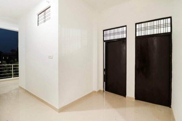 SPOT ON 69082 Indra Palace - Photo3