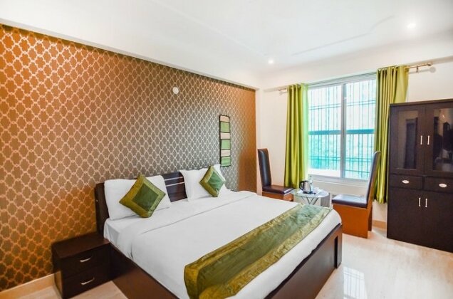 Treebo Graphixo Inn - Photo2