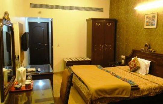 Hotel Hallmark Regency - Photo5