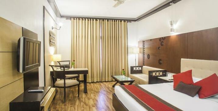 Hotel Maharaja Regency - Photo4