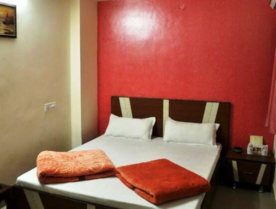 Hotel Pukhraj - Photo2