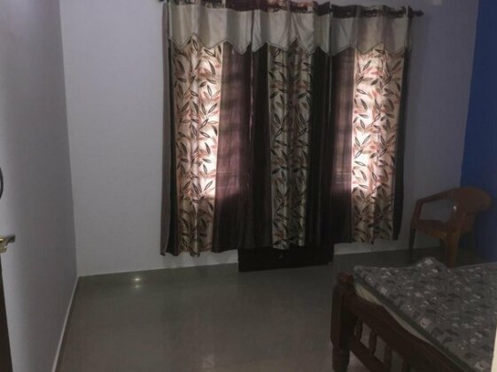 2404651 - Photo3