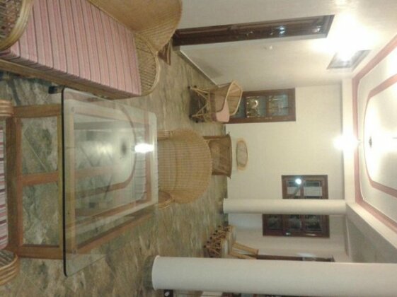 Deva Maani - Photo2