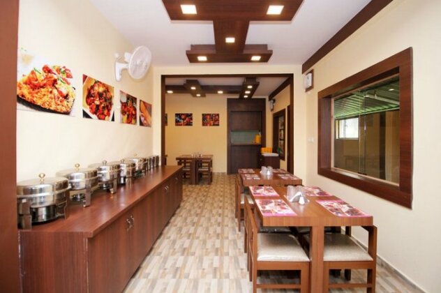FabExpress City Comforts Inn - Photo2