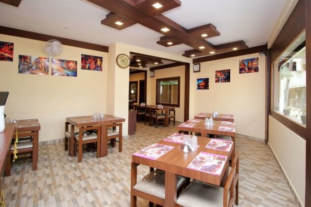 FabExpress City Comforts Inn - Photo3
