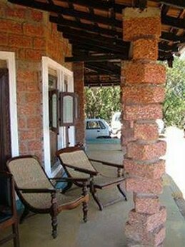 Jade Hills - Photo4