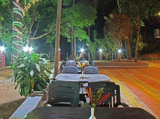 Leisure Vacations Maxima Resort - Photo4