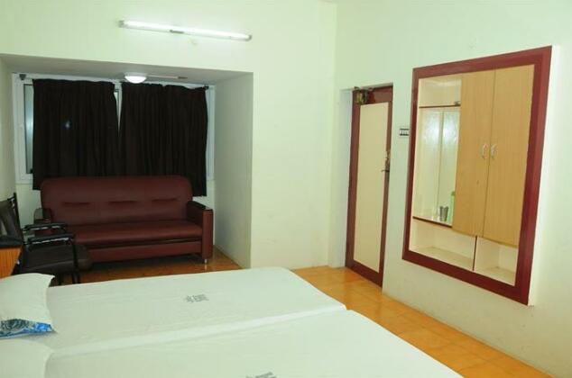 Hotel Radhakrishna - Photo3