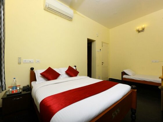 OYO 10630 Hotel Nano Turf - Photo2