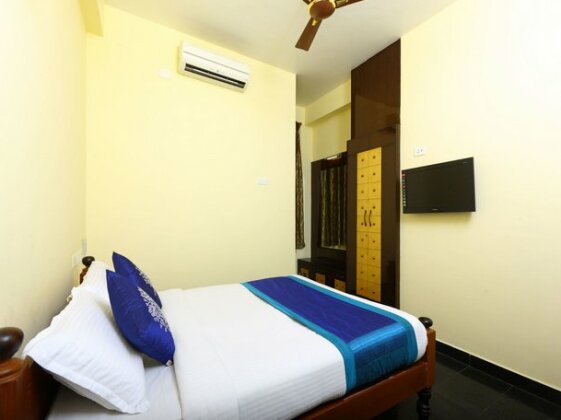 OYO 10630 Hotel Nano Turf - Photo5