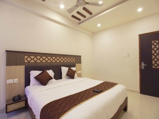 OYO 11489 PKN Classic Regency - Photo2
