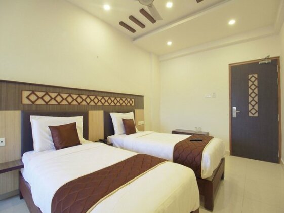OYO 11489 PKN Classic Regency - Photo4