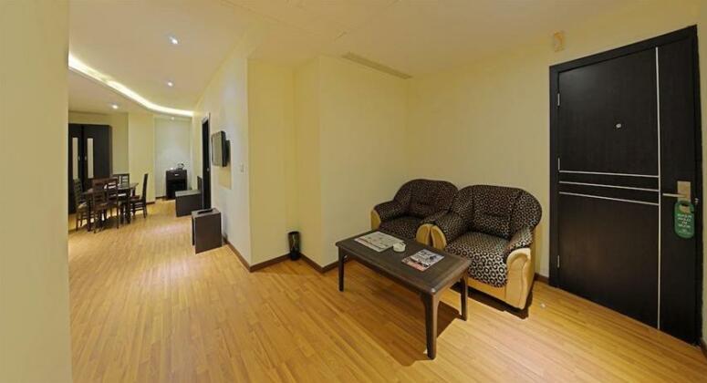 Poppys Hotel Madurai - Photo2