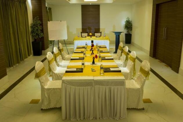 Poppys Hotel Madurai - Photo5