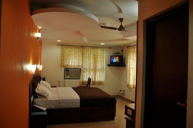 Sree Chakra Hotels - Photo4