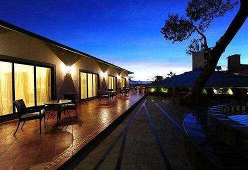 Fountain Village - Photo2