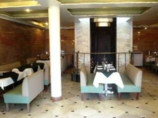 Hotel Kailash Parbat - Photo2