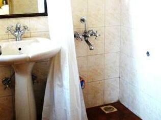 Hotel Kailash Parbat - Photo4