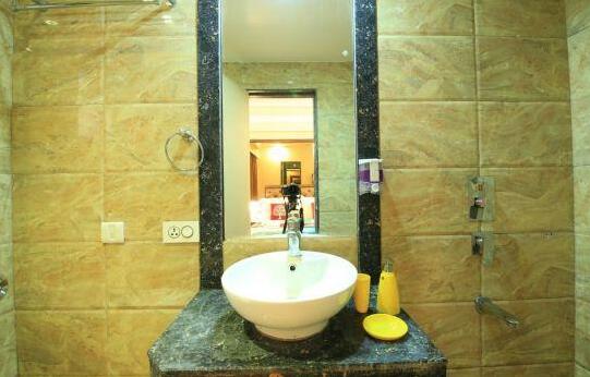 OYO 3323 Hotel Sheetal - Photo2