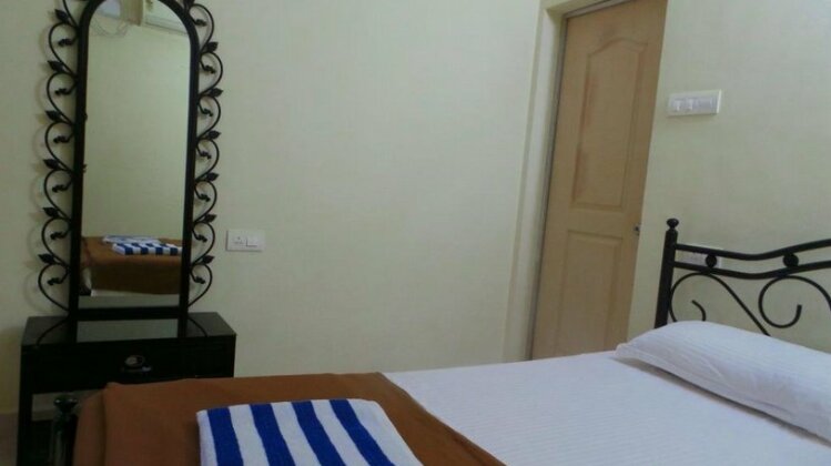 Palm View Inn - Photo5
