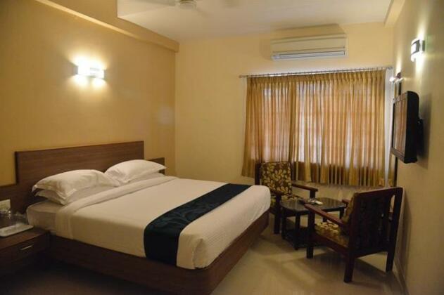 Sri Balaji Hotels - Photo4