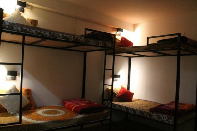 Bros Hostel Manali - Photo3