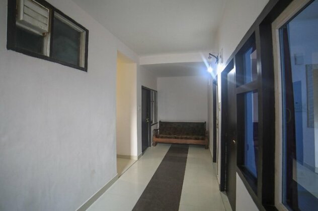 Cozy 1BR Stay on Mall Road Manali - Photo3