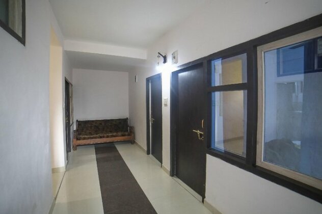 Cozy 1BR Stay on Mall Road Manali - Photo4