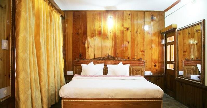 Holiday Home International Manali - Photo4