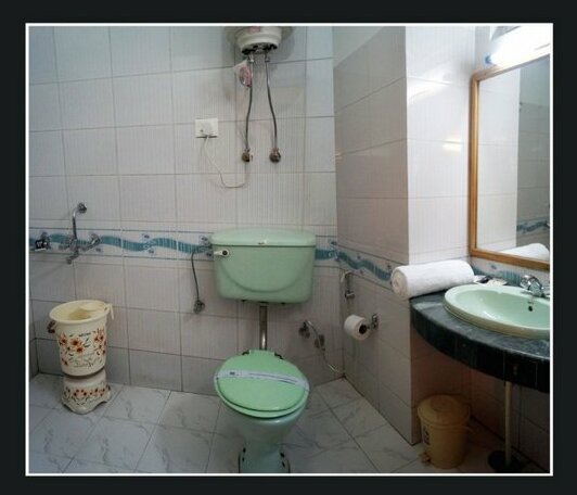 Hotel Adarsh Annexe - Photo2
