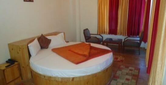 Hotel Baragarh Regency - Photo5