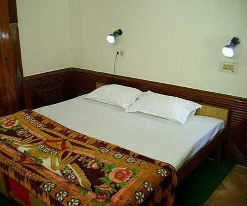 Hotel Chetna & Cottages - Photo3