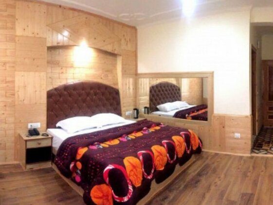 Hotel Himalayan Stay Manali - Photo3