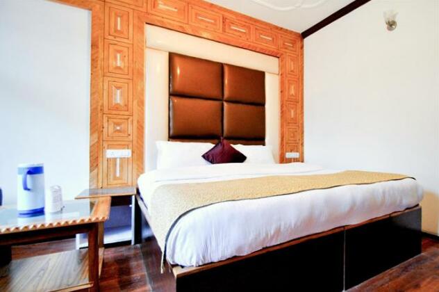Hotel Himgiri Manali - Photo3