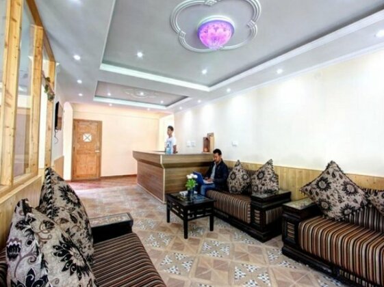 Hotel Manu Palace - Photo5
