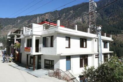 Hotel Meadows Manali