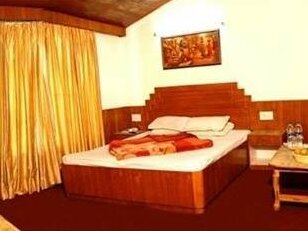 Hotel Monarch Manali - Photo4