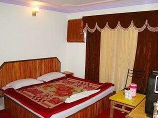 Hotel Shanti Niketan - Photo2