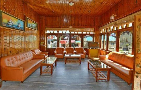 Hotel Surya International - Photo4