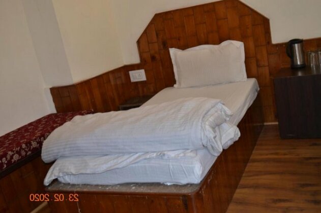 Mallu Singh's - Photo4