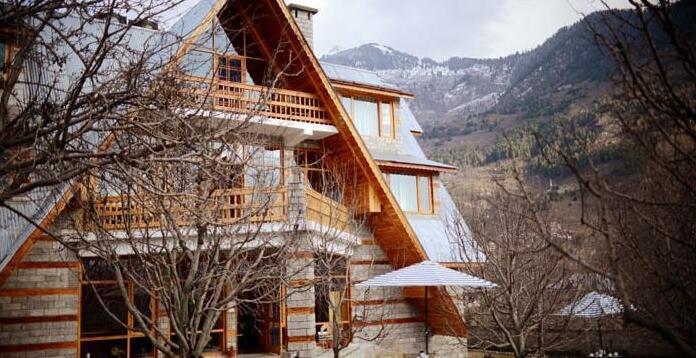 Orchard House by Aamod - Photo5