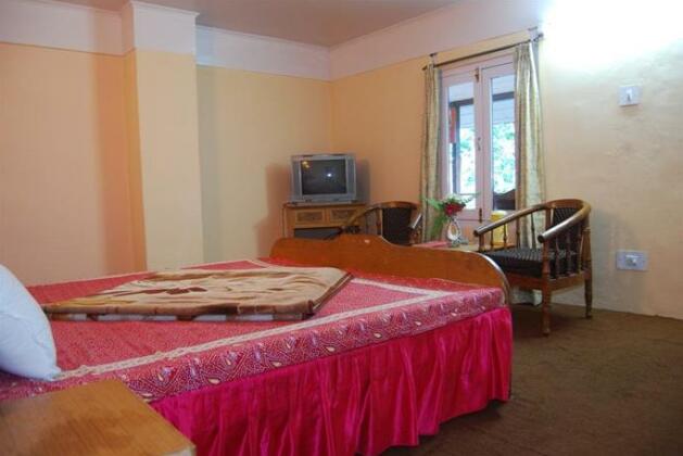 OYO 11552 Hotel Rising Star - Photo2