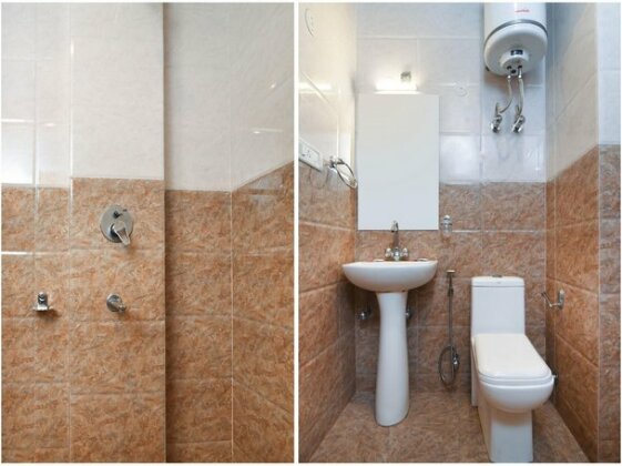 OYO 15699 Hotel Conifer - Photo4