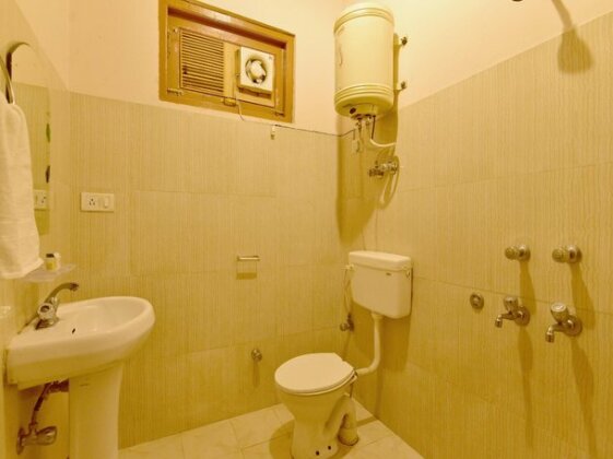 OYO 18411 Hotel Aarya - Photo3