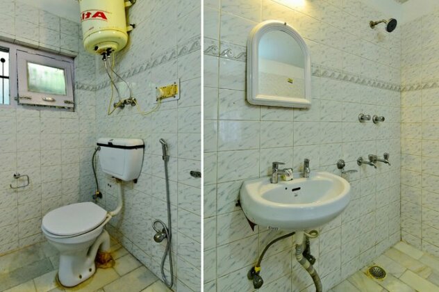 OYO 37466 River Inn - Photo4